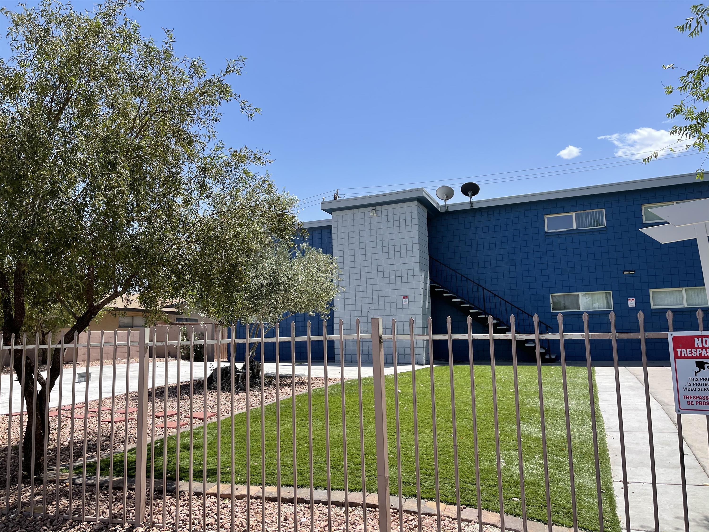 581 Northrop Avenue Unit 1 - 3